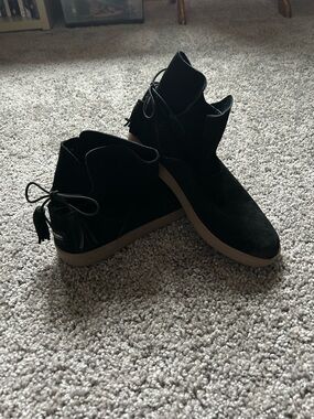 Koolaburra by UGG Black Suede Ankle Booties with Tan Sole and ankle tie